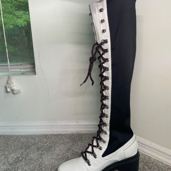 Free People Black and White Lace Up Boots Size 9 - Picture 4 of 8